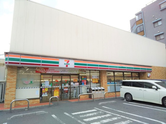 セブンイレブン足立東綾瀬３丁目店まで250ｍ