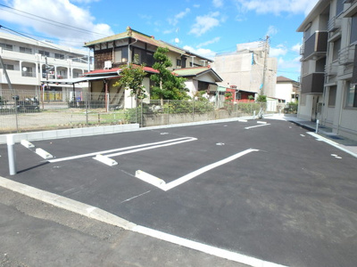 敷地内駐車場（要別途契約）※要空確認
