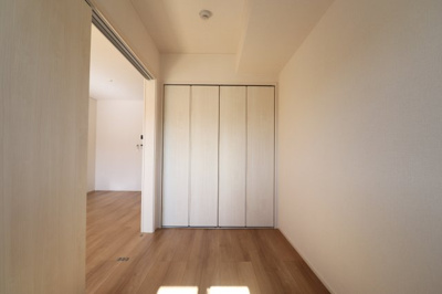 【寝室】 | エフ・なにわ