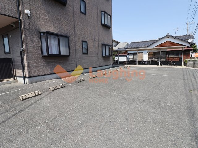 フォブール善導寺の駐車場|カースペースがあります