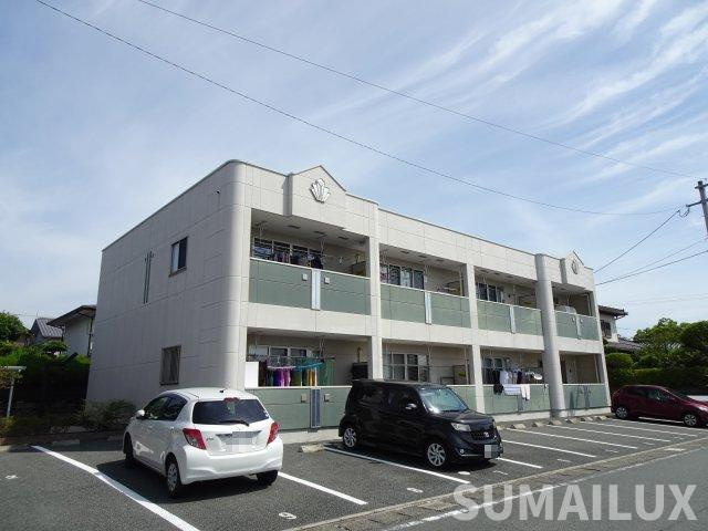 熊本市中央区出水４丁目のアパートの駐車場