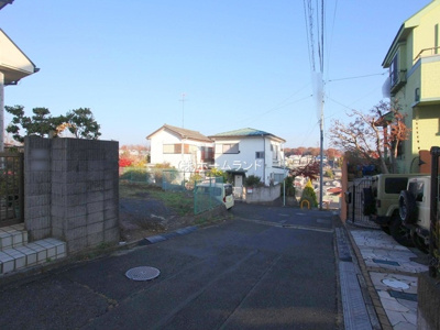【前面道路含む現地写真】 | 東大和市狭山2丁目/売地