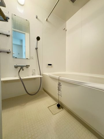 WISTERIA(ウェスタリア)の浴室