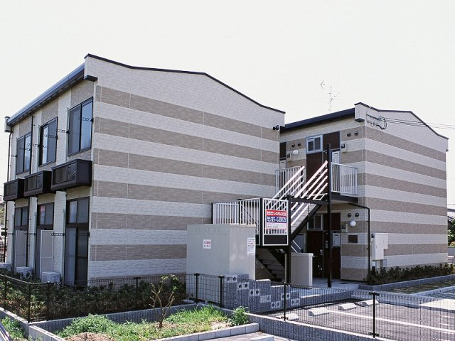 レオパレス大阪狭山の外観