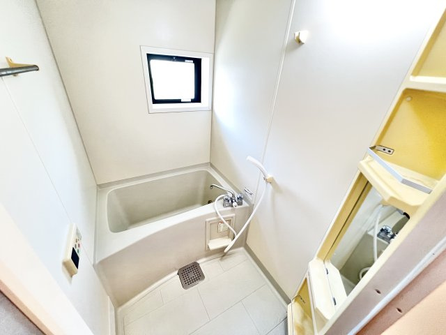 フォン・ブラウンの浴室|ゆったり過ごせるお風呂です