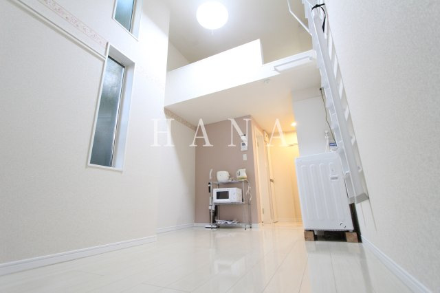 ユナイト西横浜ストラウドの居間・リビング