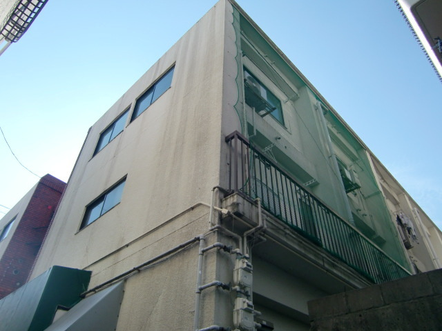 グランビア灘西館の外観