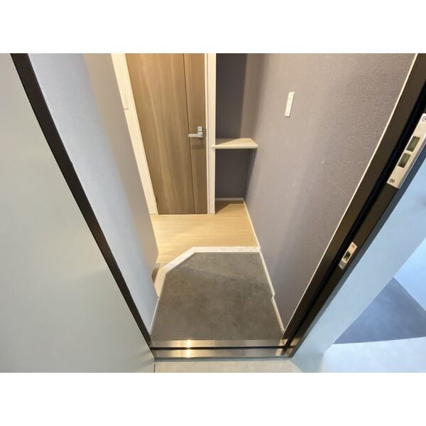 マリーベル栄の玄関