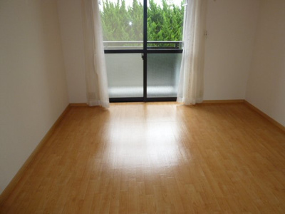 【居間・リビング】 | メゾン・ラヴィアンローズ