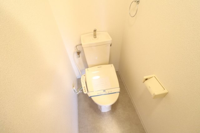FINESQUARE（ファインスクエア）のトイレ|別部屋写真