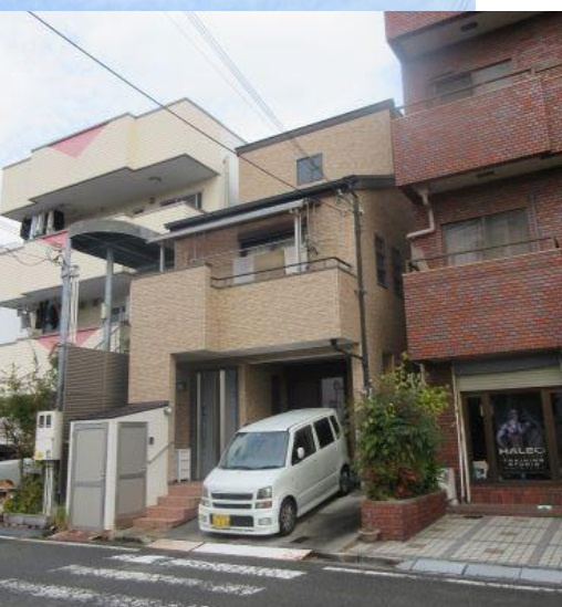 【外観】 | 接道は南向きです。