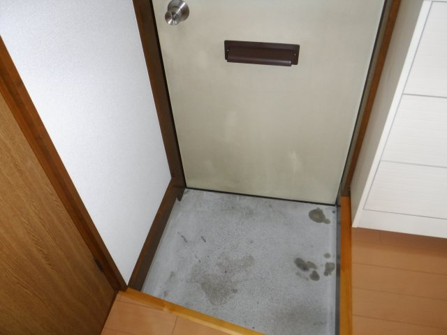 フラッツ・ニシムラの玄関