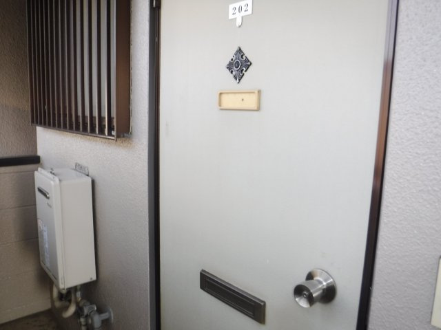 フラッツ・ニシムラの玄関