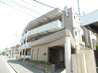 【周辺】 | 建物周辺。