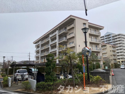 【外観】 | プラザ学園前　第4号棟 | 外観もきれいです