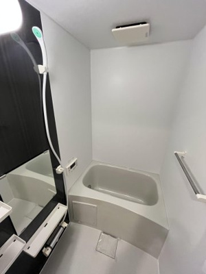 【浴室】 | グラーティア香椎 | 別号室の写真になります。現況優先。