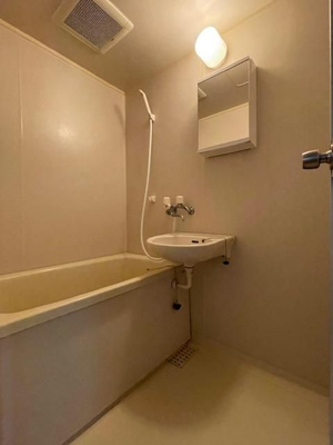 【浴室】 | 第3入江ビル東雲壱番館 | 別号室の写真になります。現況優先。