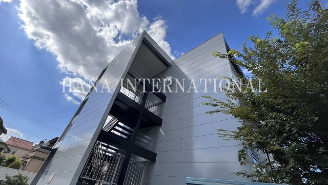 レオパレス西砂川の外観