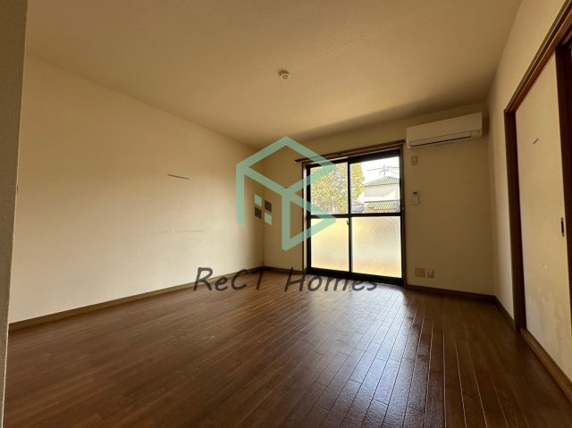 エスポワールイダ Ⅰ番館の居間・リビング