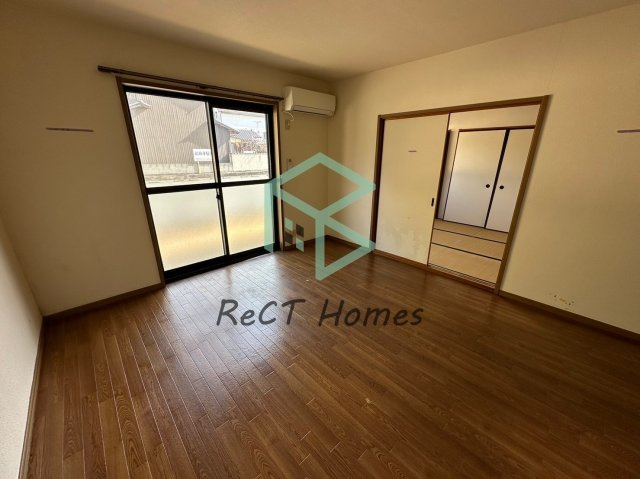 エスポワールイダ Ⅰ番館の居間・リビング