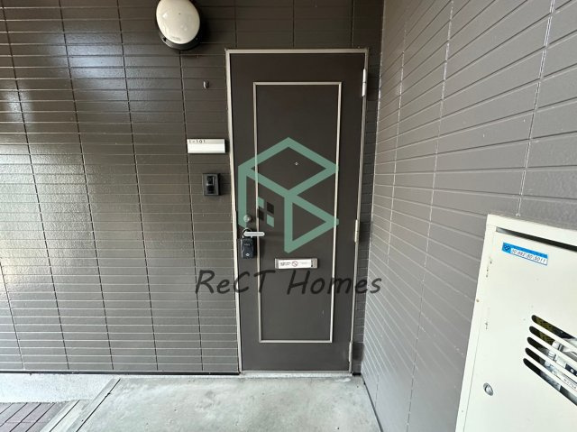 エスポワールイダ Ⅰ番館のエントランス