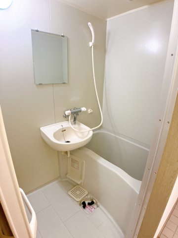 ウエストリバーの浴室