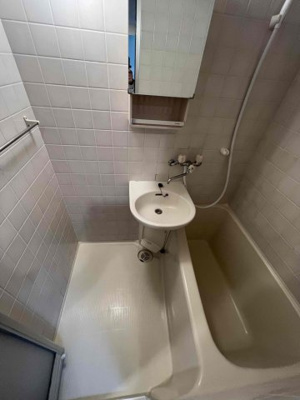 【浴室】 | ライオンズマンション平尾第2 | 別号室の写真になります。現況優先。