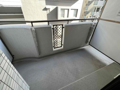 【バルコニー】 | ライオンズマンション平尾第2 | 別号室の写真になります。現況優先。
