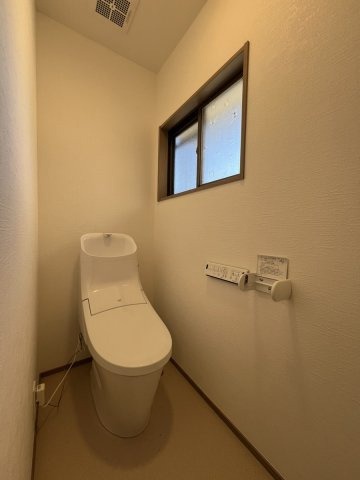 鏡町野崎戸建てのトイレ