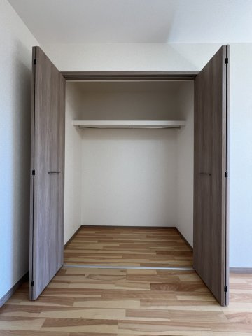 鏡町野崎戸建ての収納