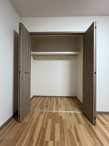 鏡町野崎戸建ての収納