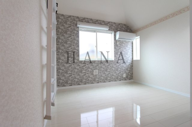 ユナイト上大岡プラチーダエの居間・リビング