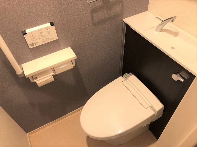 【トイレ】 | ロイヤルメゾン