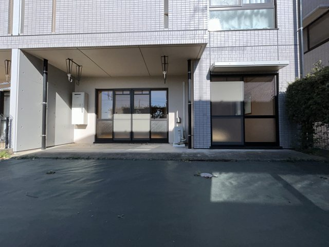 ブァンテージ淳　A棟の庭