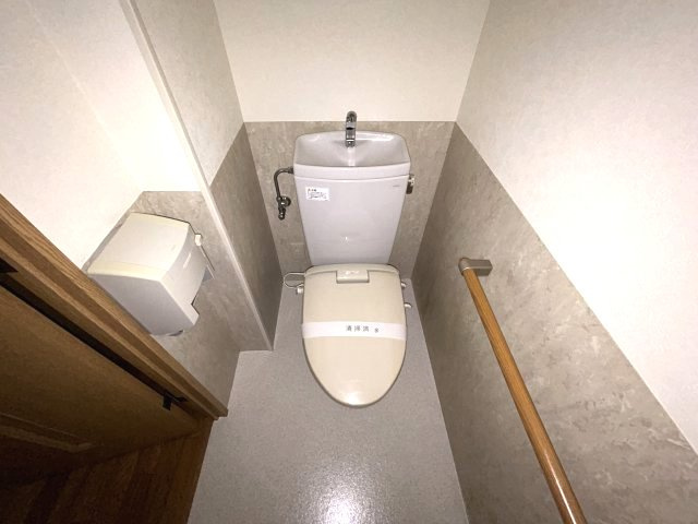 ブァンテージ淳　A棟のトイレ