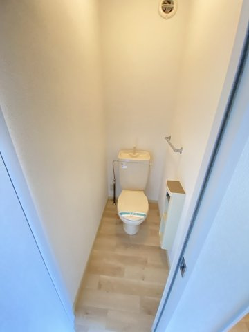 ハイツヒナタのトイレ|ゆったりとした空間のトイレです