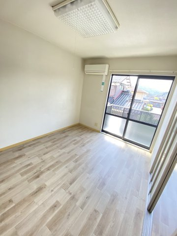 ハイツヒナタの洋室|個人の部屋や寝室として使える洋室です