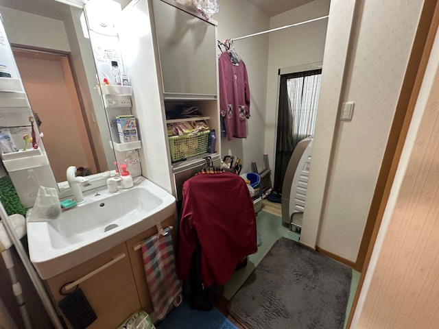 大阪市大正区南恩加島６丁目1-1の独立洗面台