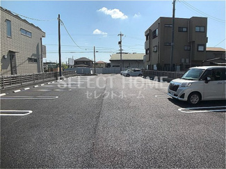 【駐車場】 | 駐車場があるので、車を買う予定の方も安心です
