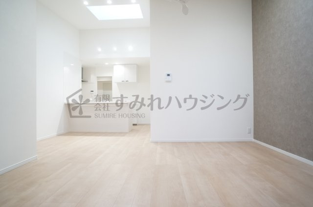 中山荘園LOHAUSⅡの居間・リビング