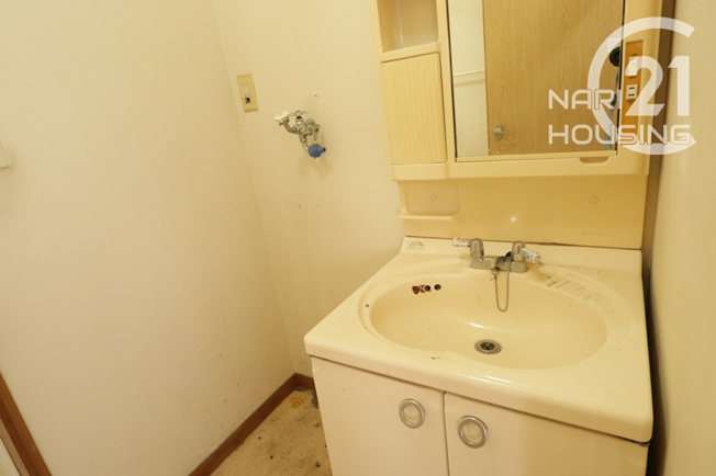 【独立洗面台】 | 武蔵村山市残堀1丁目　中古戸建 | 朝の身支度に欠かせない独立洗面台