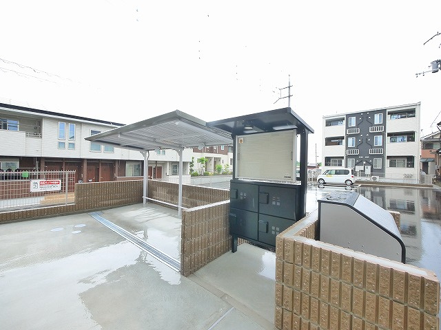 カーサ匠のその他共用部分|屋根付き駐輪場