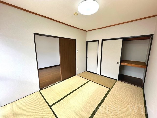 ウイングコート向山 B棟の和室