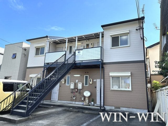 ウイングコート向山 B