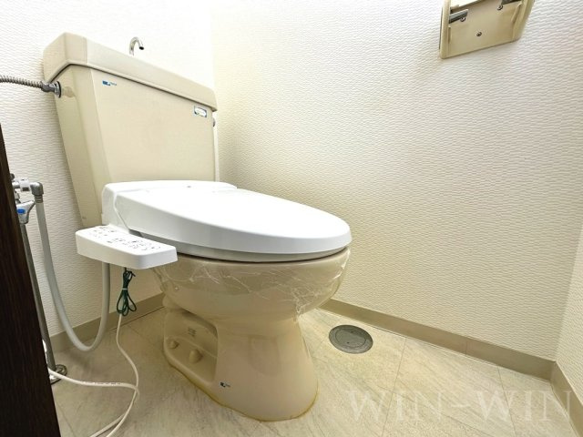 ウイングコート向山 B棟のトイレ