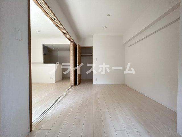 【寝室】 | エルヴィータ渡辺通　仲介手数料０円！