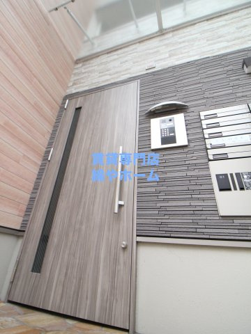 フジパレス長居西Ⅲ番館のエントランス|エントランスです