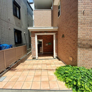 【エントランス】