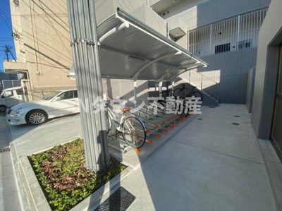 【エントランス】 | モンテーニュ名駅 | 清潔なエントランスです