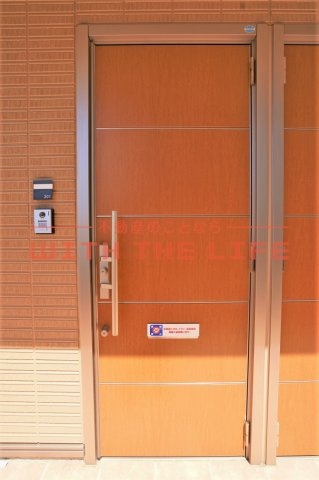 シャーメゾン花畑【10,000円キャッシュバック対象物件】の玄関|ゆったりとした玄関です